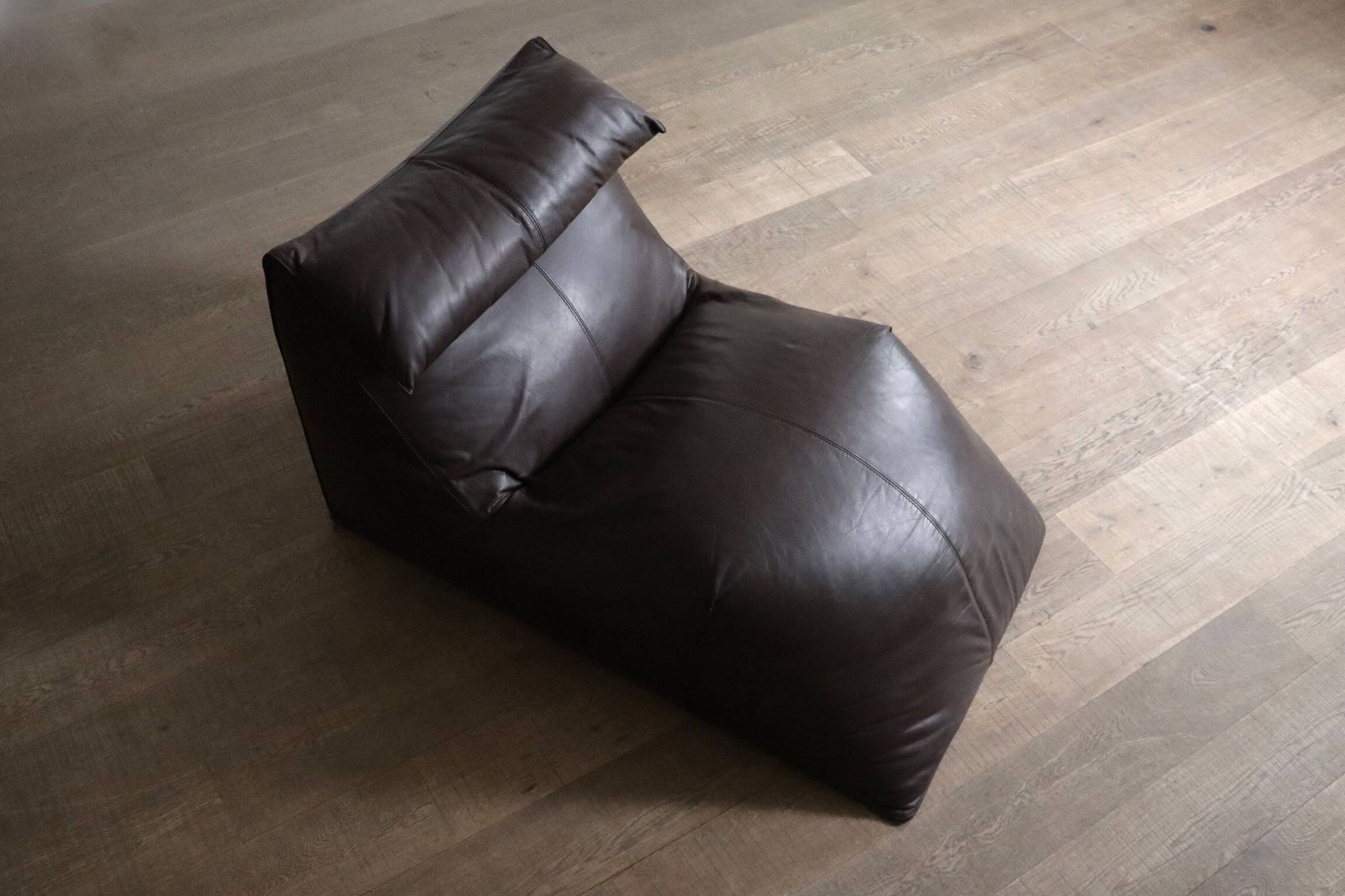 Le bambole chaise longue in brown leather By Mario Bellini for B&B Italia,