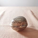 Nut cracker in silver metal