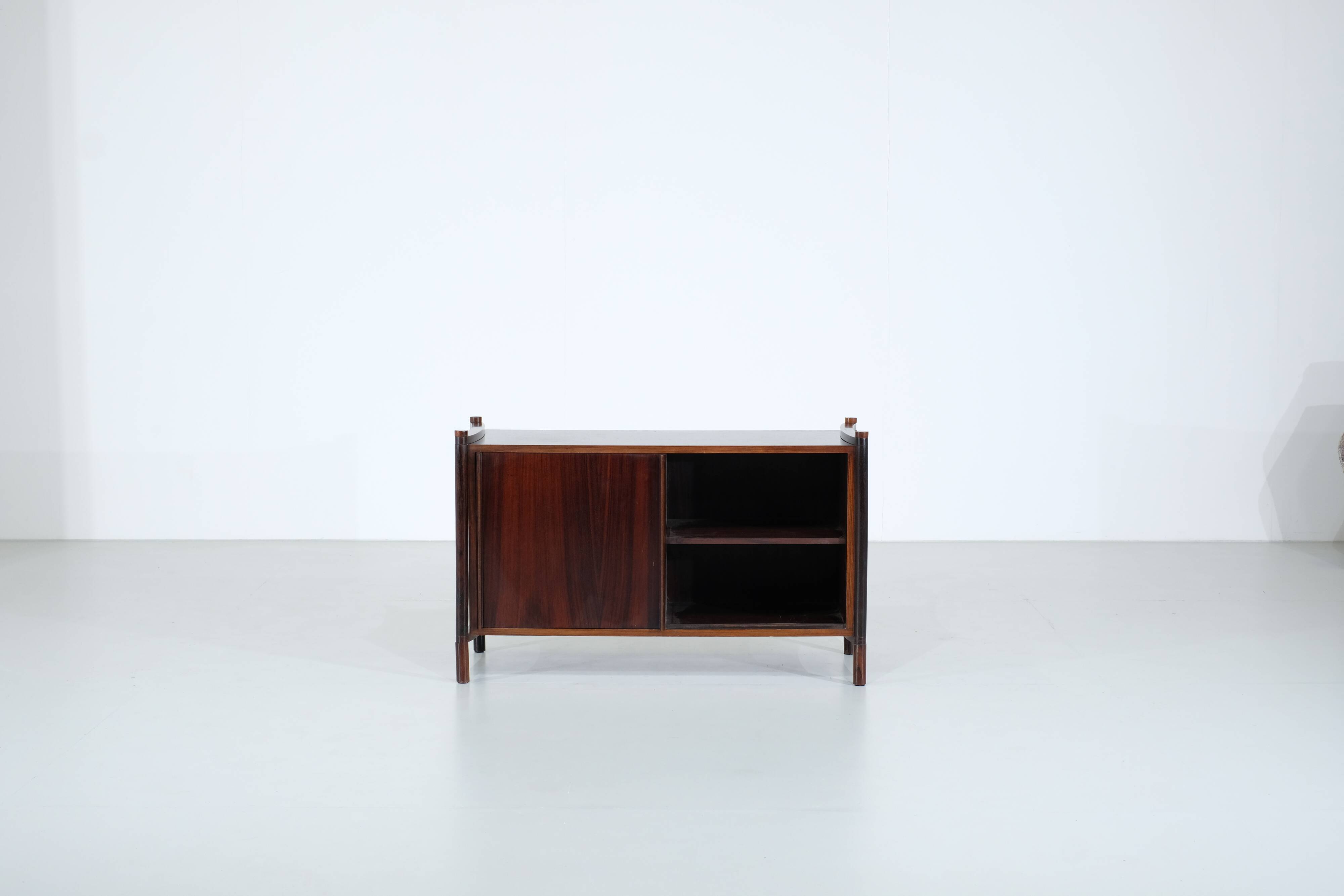 Small Archimede sideboard by Hizori Fukuoh for Gavina – 1961s