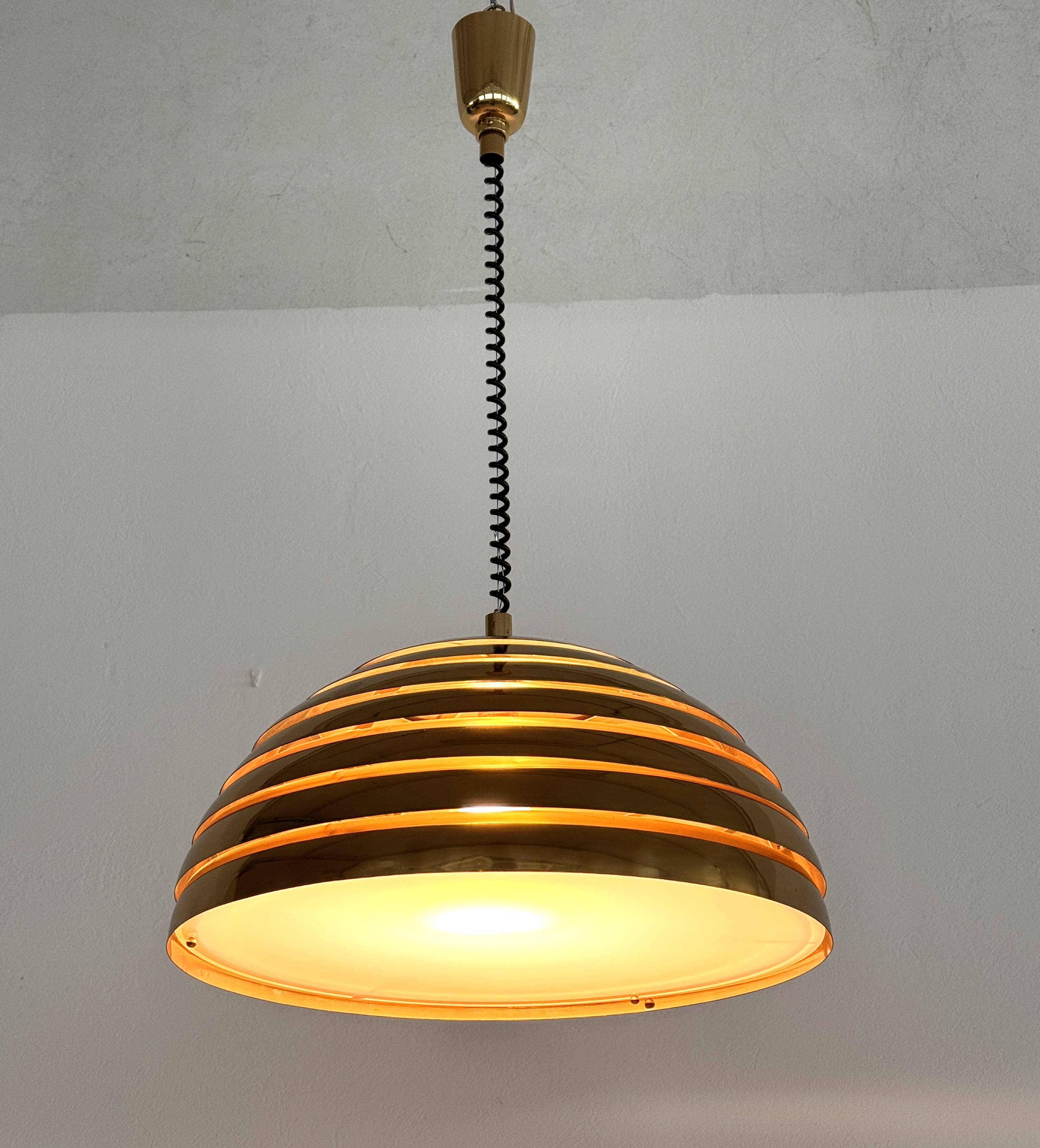 Midcentury Modern Brass Chandelier by Vereinigte Werkstätten, 1960