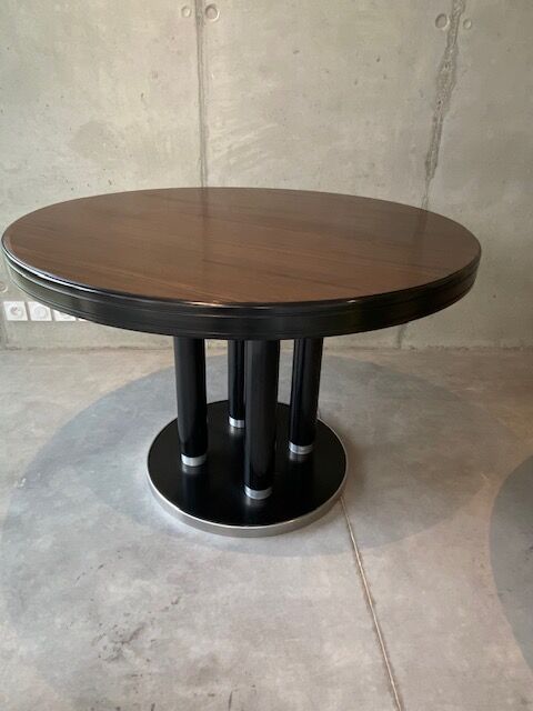 Expandable Roundtable