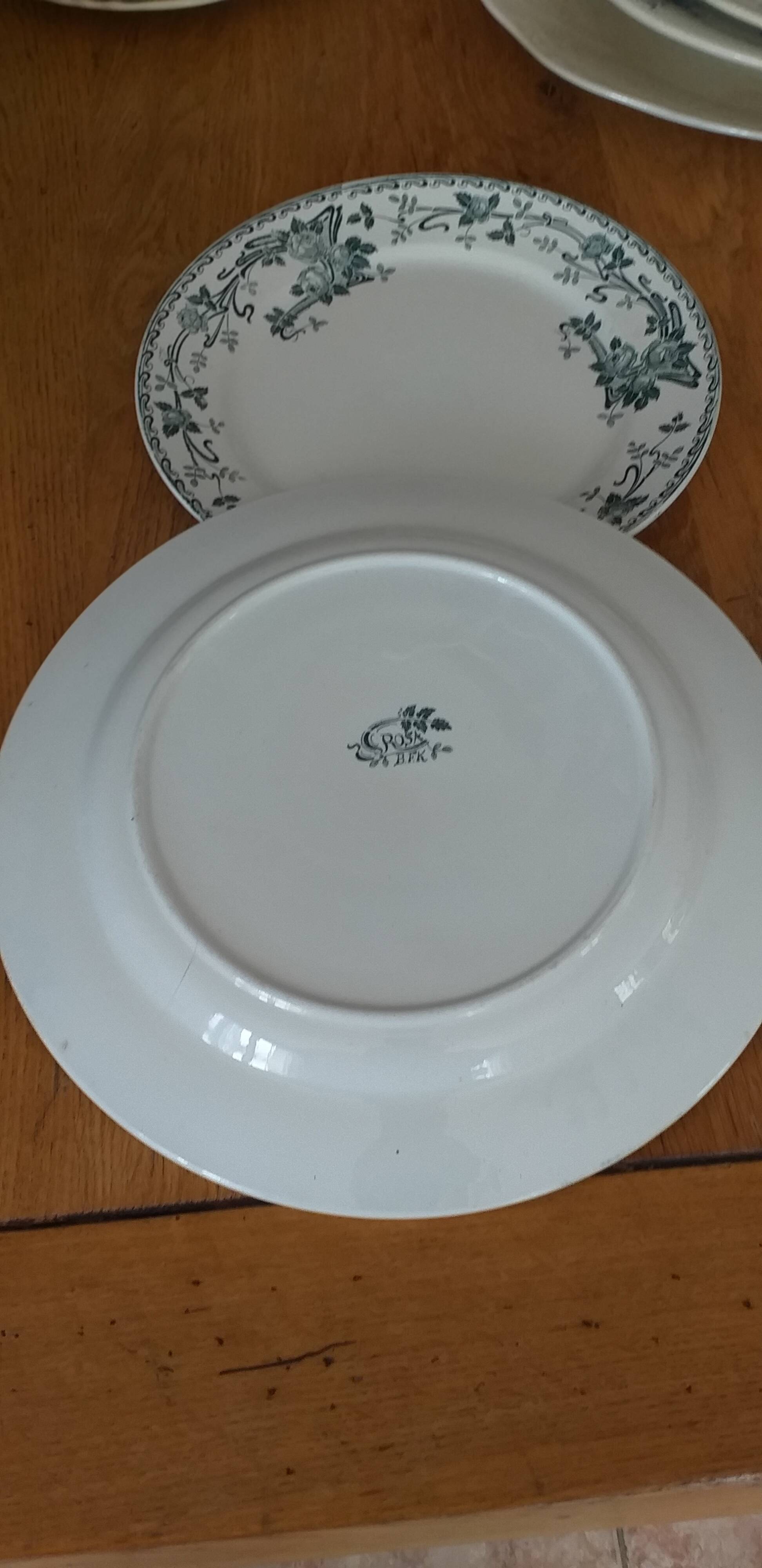 Set of 5 pieces in Belgian porcelain Boch Frères Kéramis model Rosa