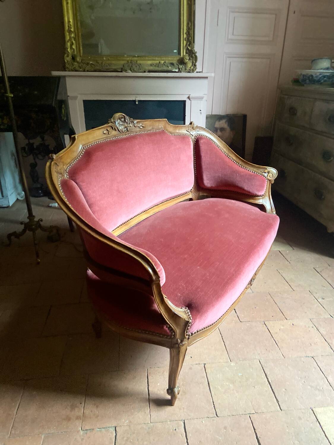 Small antique Louis XV style pink velvet loveseat bench