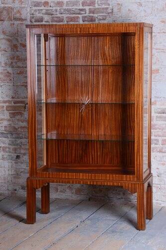 Czech Art Deco Display Cabinet in Mahogany and Glass, 1930s