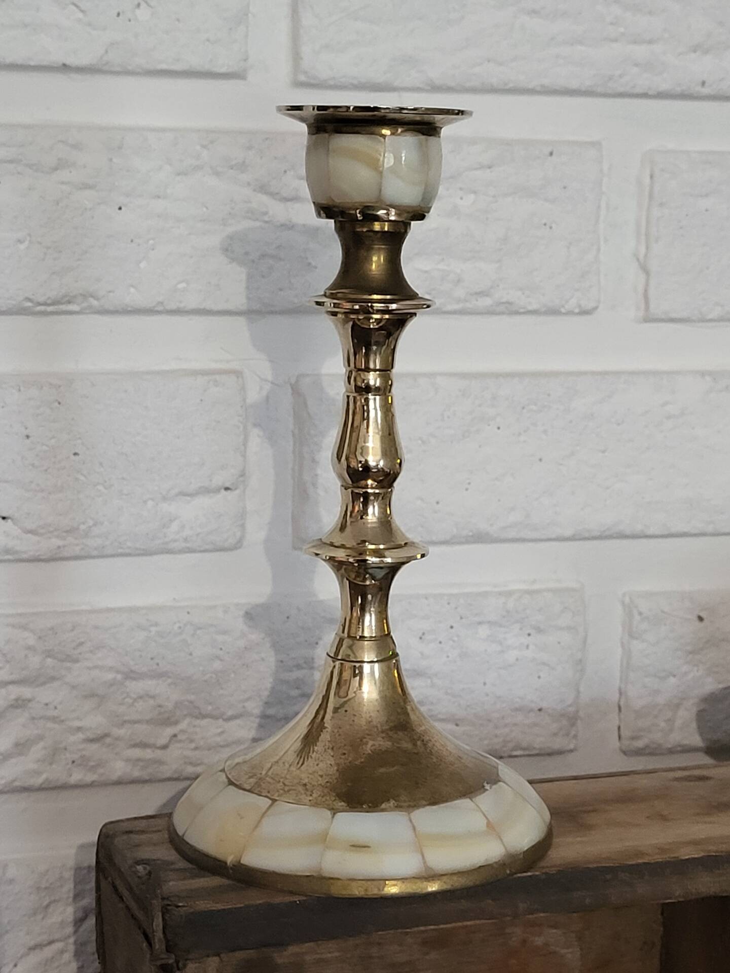 Mother-of-pearl candle holders