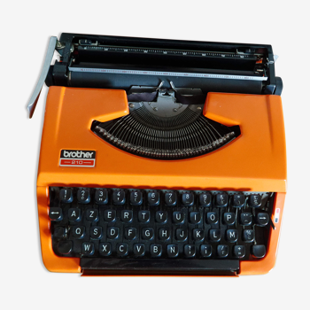 Machine à écrire vintage orange brother 210