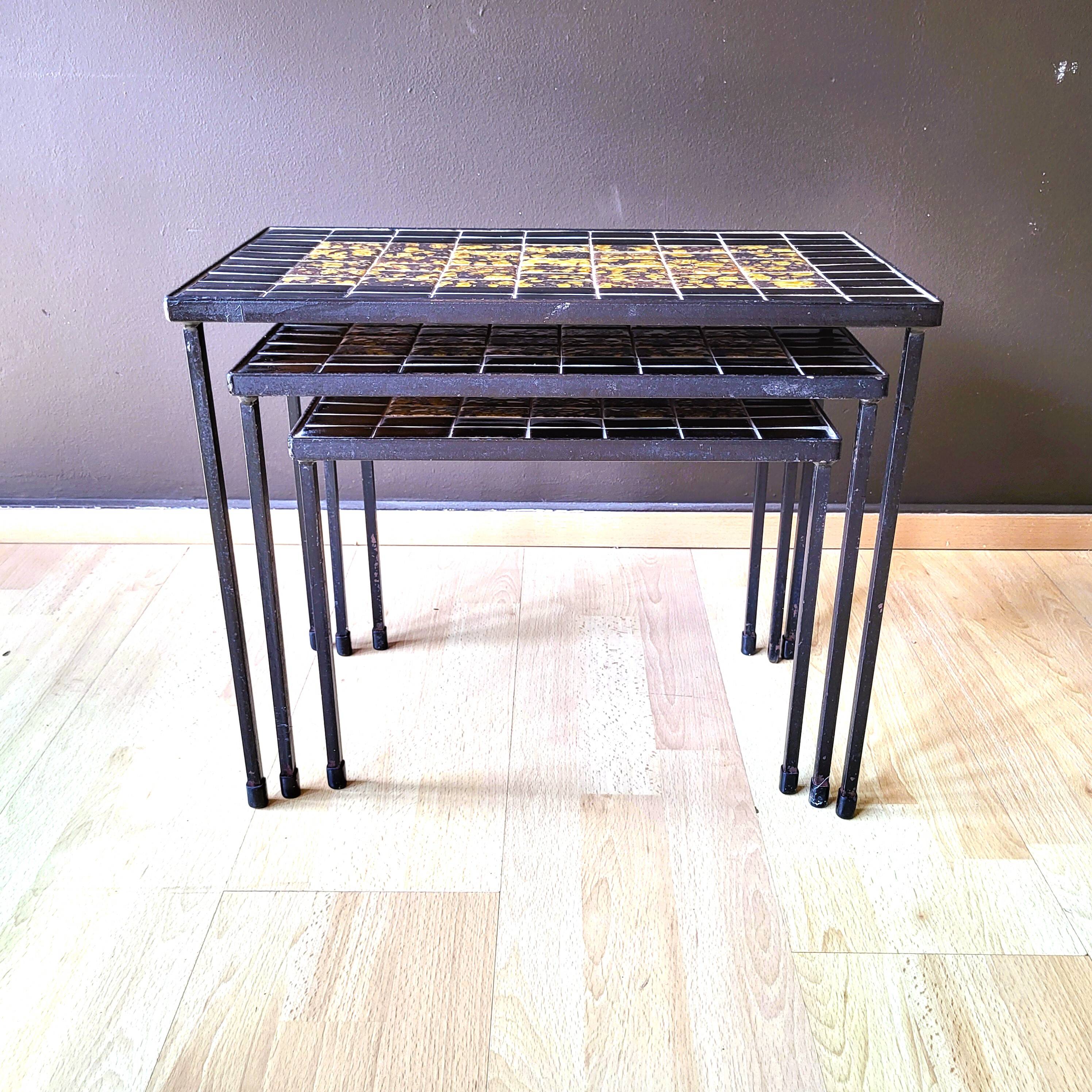 Vintage 70s ceramic nesting tables