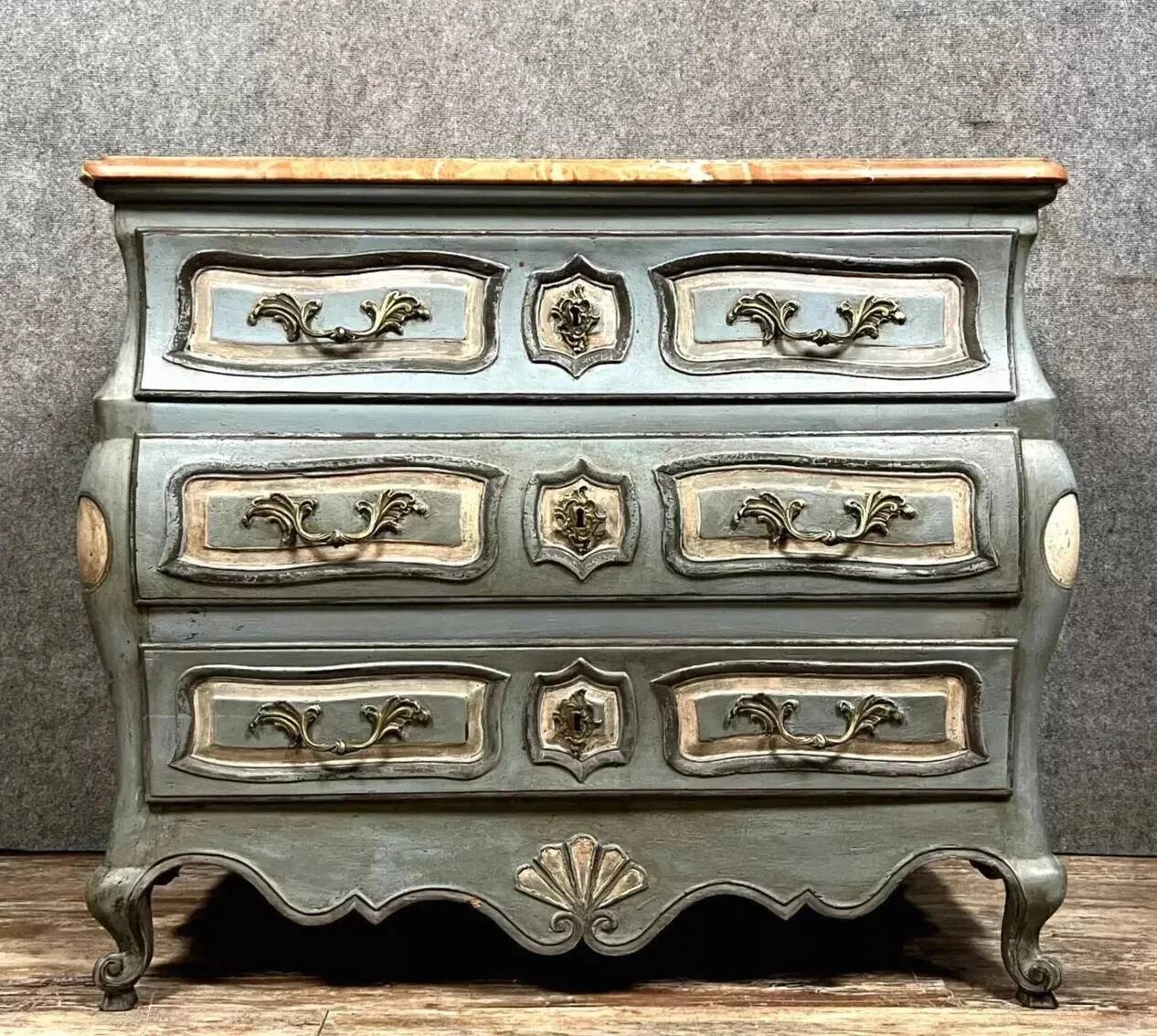 Curved tomb commode in Louis XV style, painted.