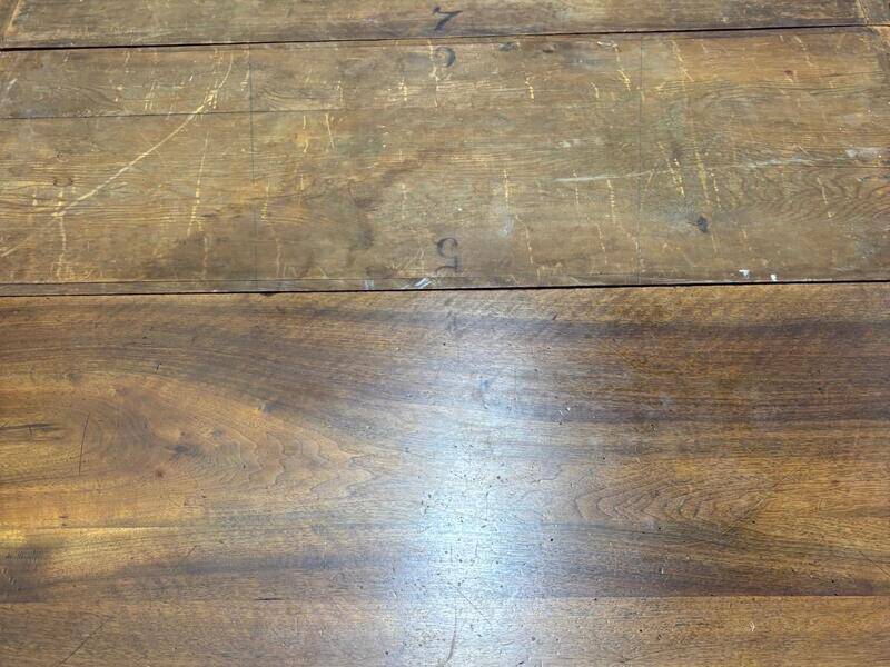 Table à manger ovale à pied centrale époque Napoléon III