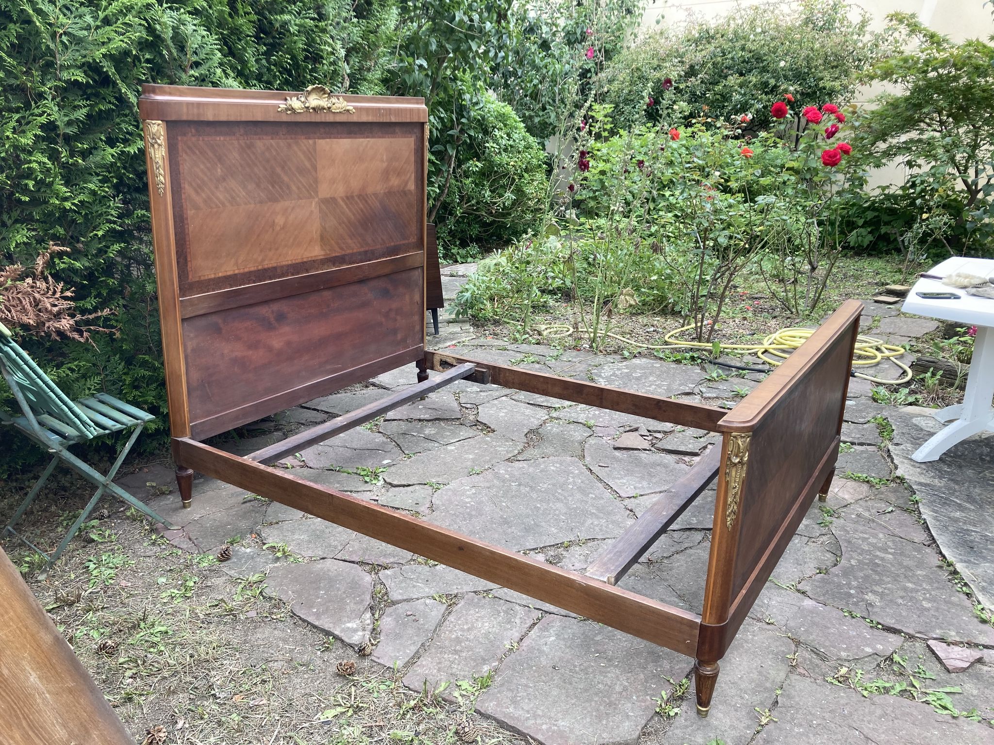Lit 1926 tuya et acajou