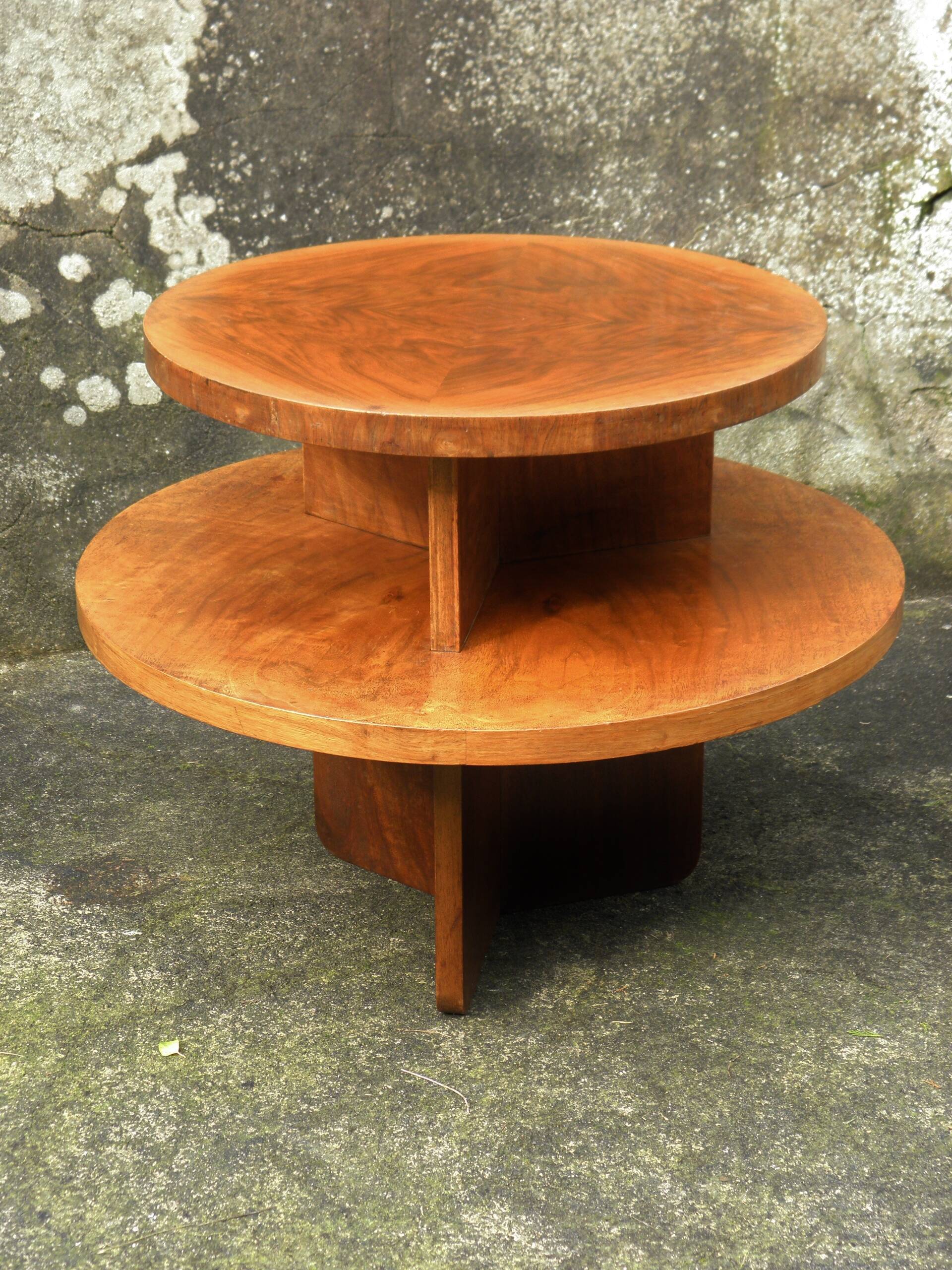 Table à thé Art Déco en noyer
