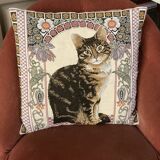 Cushion tapestry cat