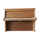 Toy piano