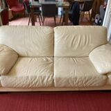 Cream colored leather sofa model CORAIL Roche Bobois