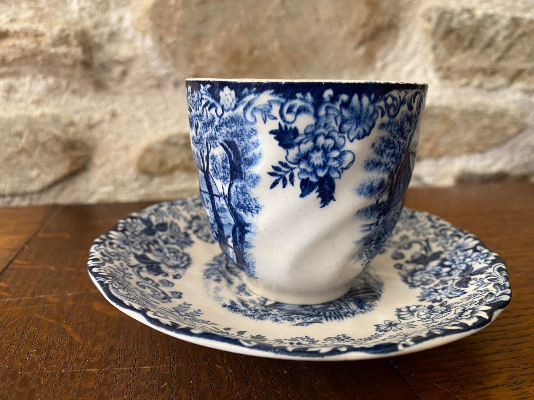 Coffee cup and its English earthenware saucer Mill Stream Johnson Bros
