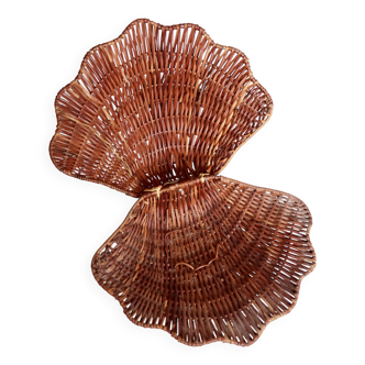 Vintage wicker shell basket