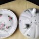 Fruit drainer and its porcelain dish by Pillivuyt.