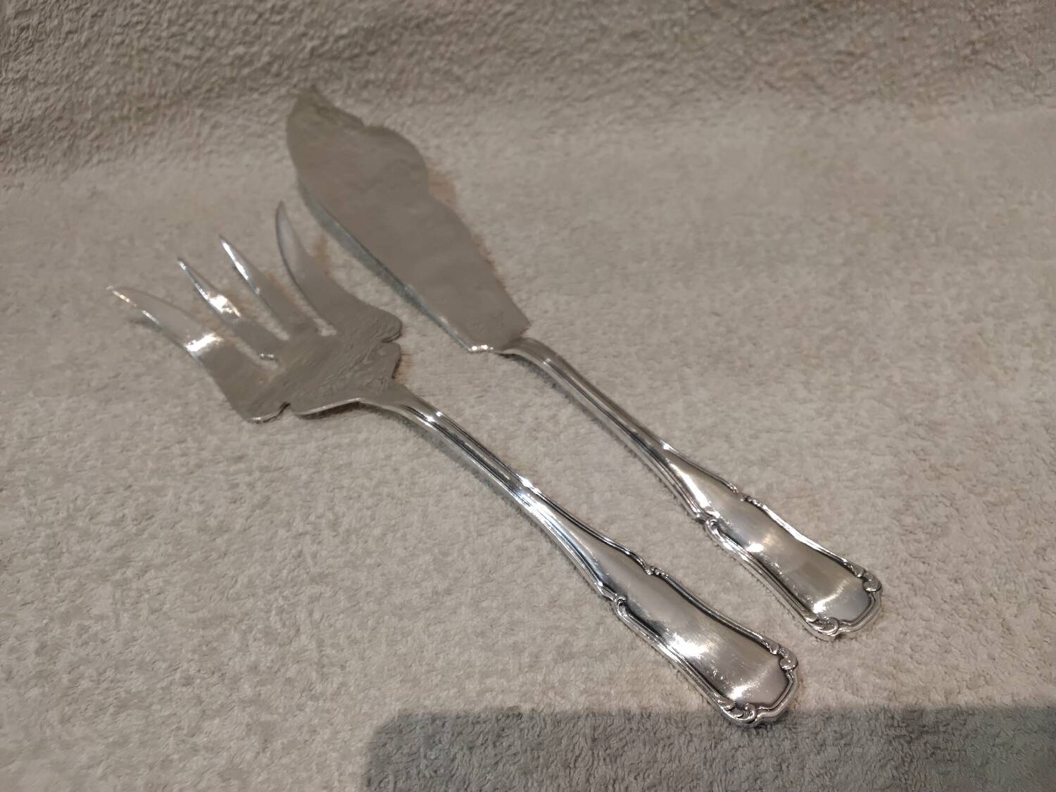 Ercuis Valencay pattern 2-piece silver-plated fish serving set