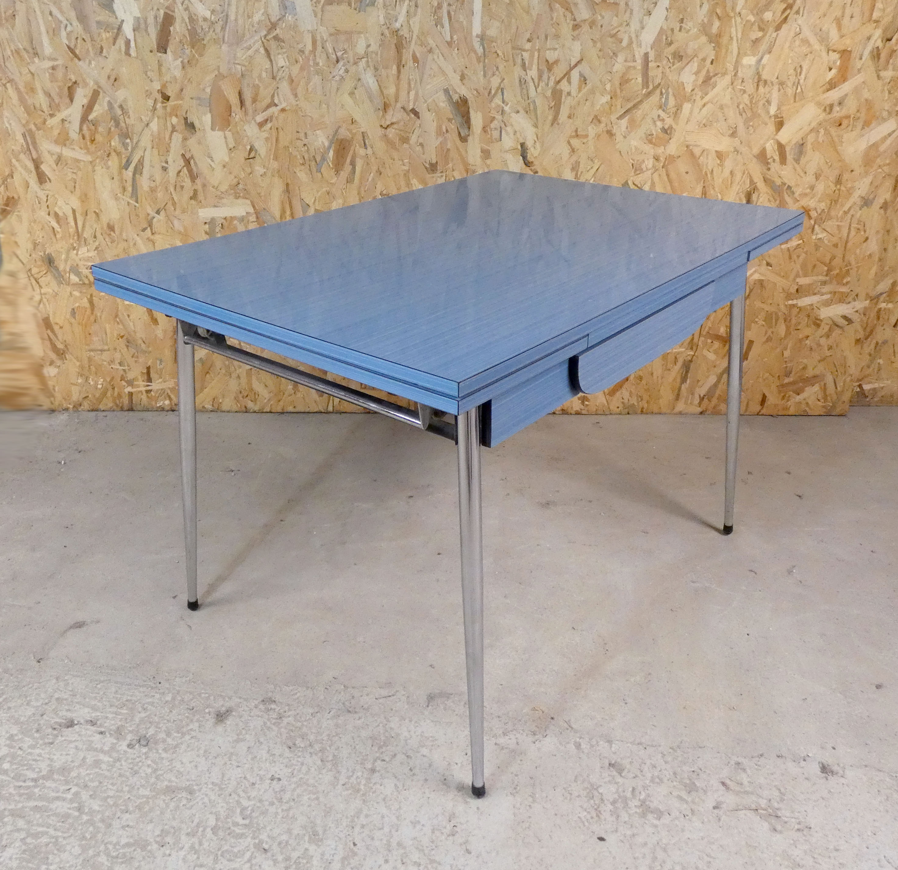Formica table