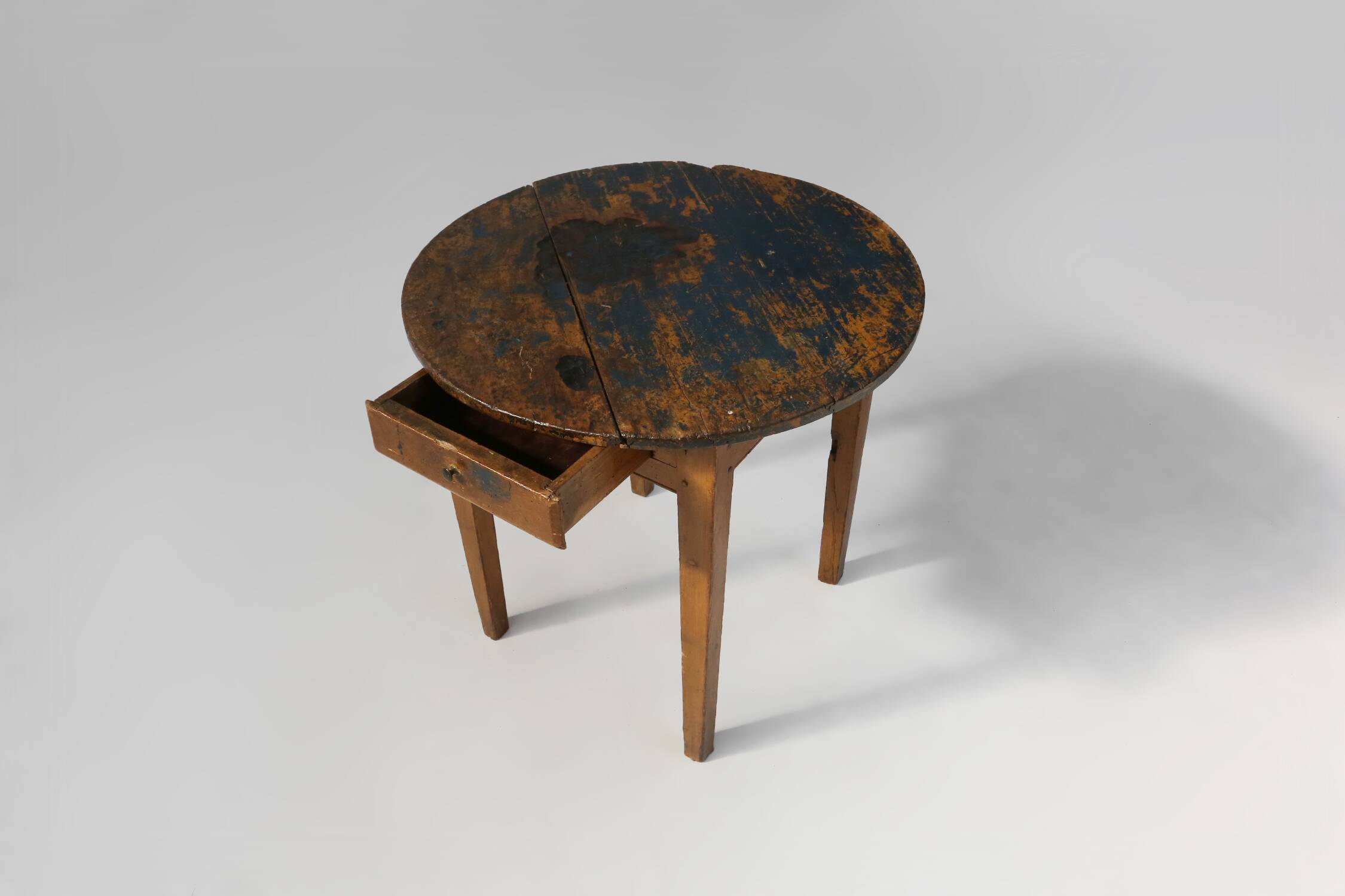 French round sidetable in oak with blue top and beautiful patina, ca. 1850