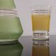 Ensemble de 4 verres granités de couleur avec sa carafe