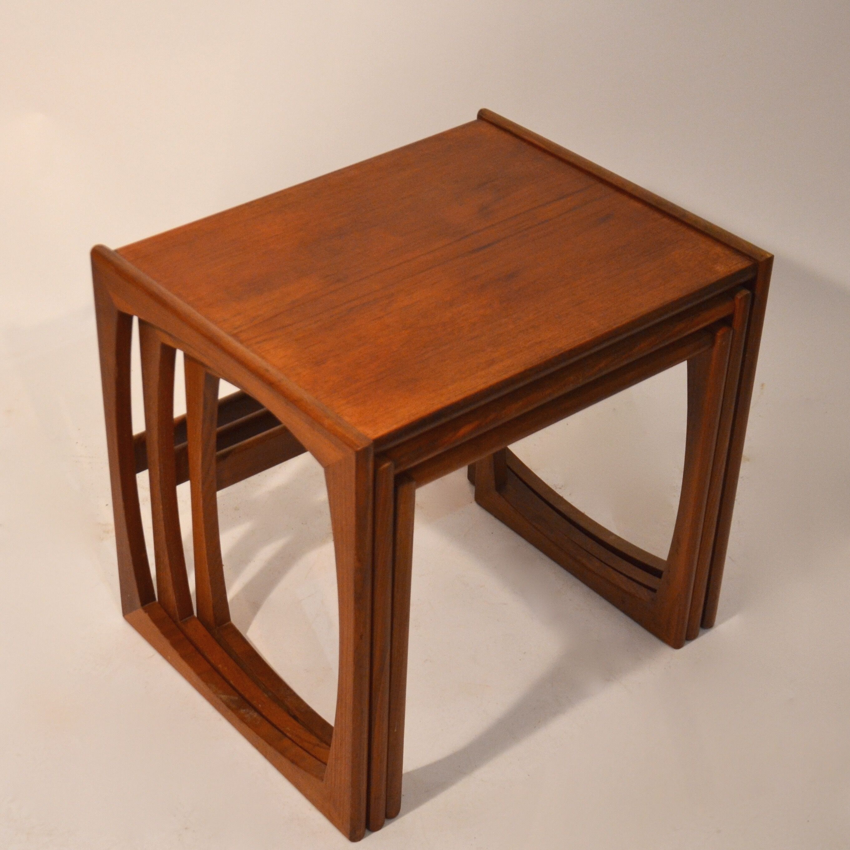 Nesting tables GPlan edition 60 years