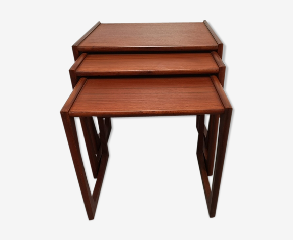 Tables gigogne style vintage