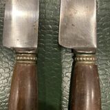 Box of 12 horn-handled knives