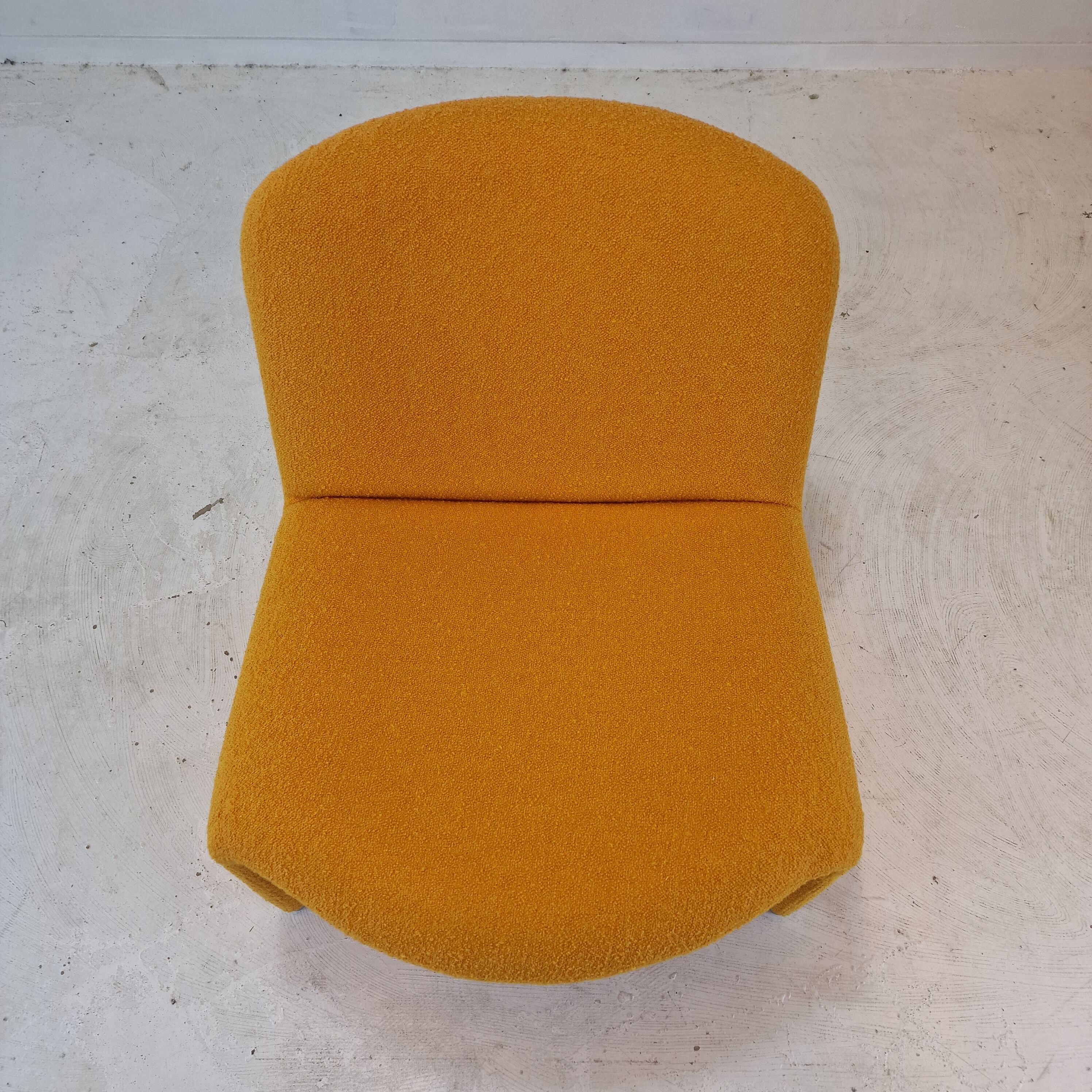 Alky armchair by Giancarlo Piretti published by Castelli 1980s