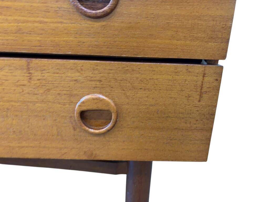 Vintage wooden chest of drawers