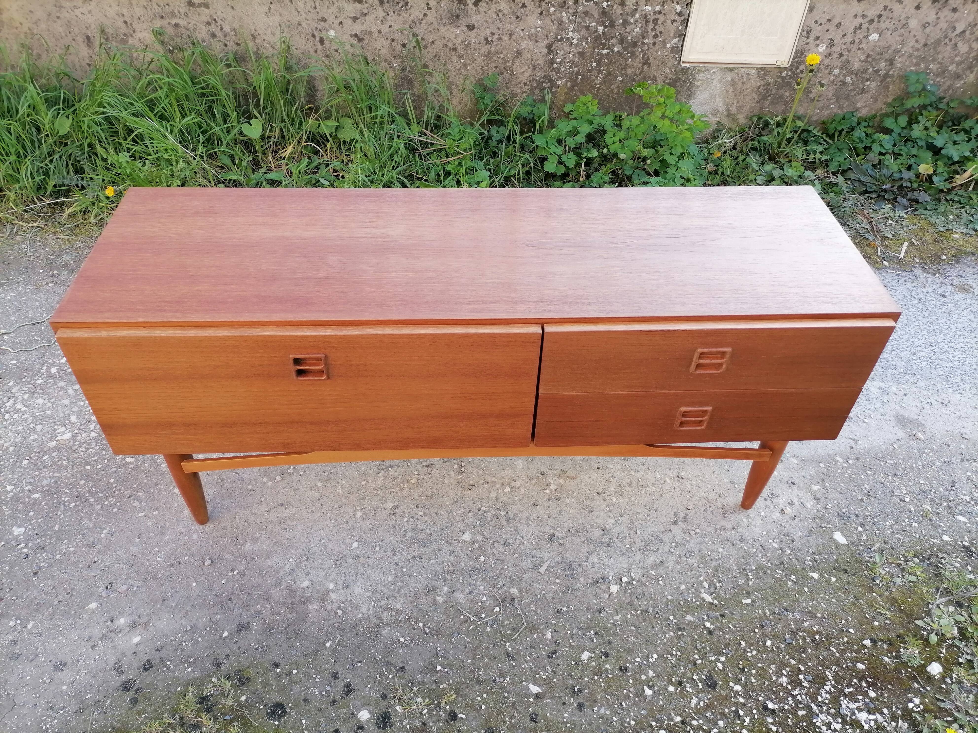 Meuble bas vintage