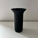 Vase en verre noir mat Habitat 1990