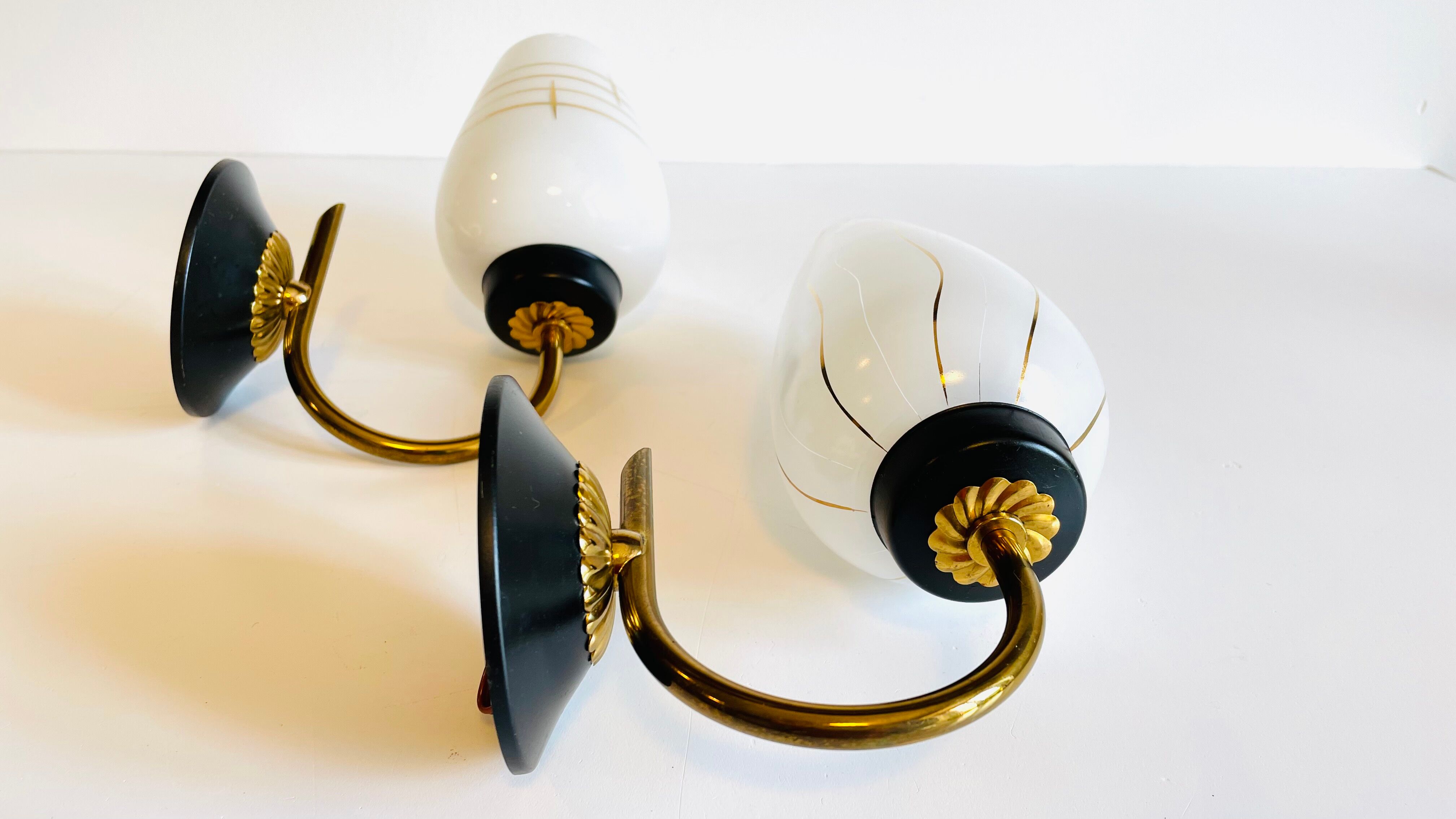 Pair of sconces 60