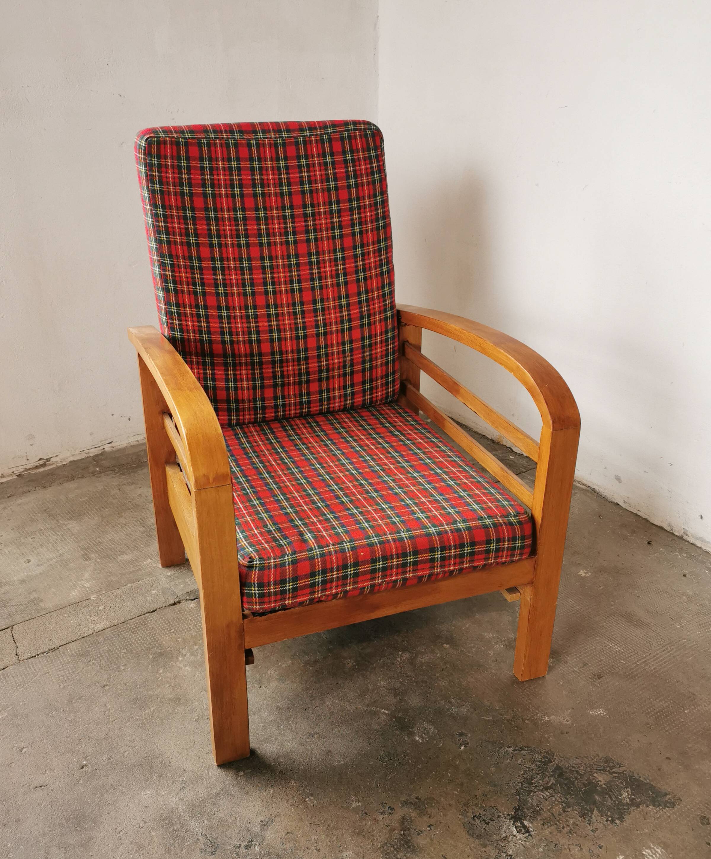 Vintage Scottish reclining armchair 1960s