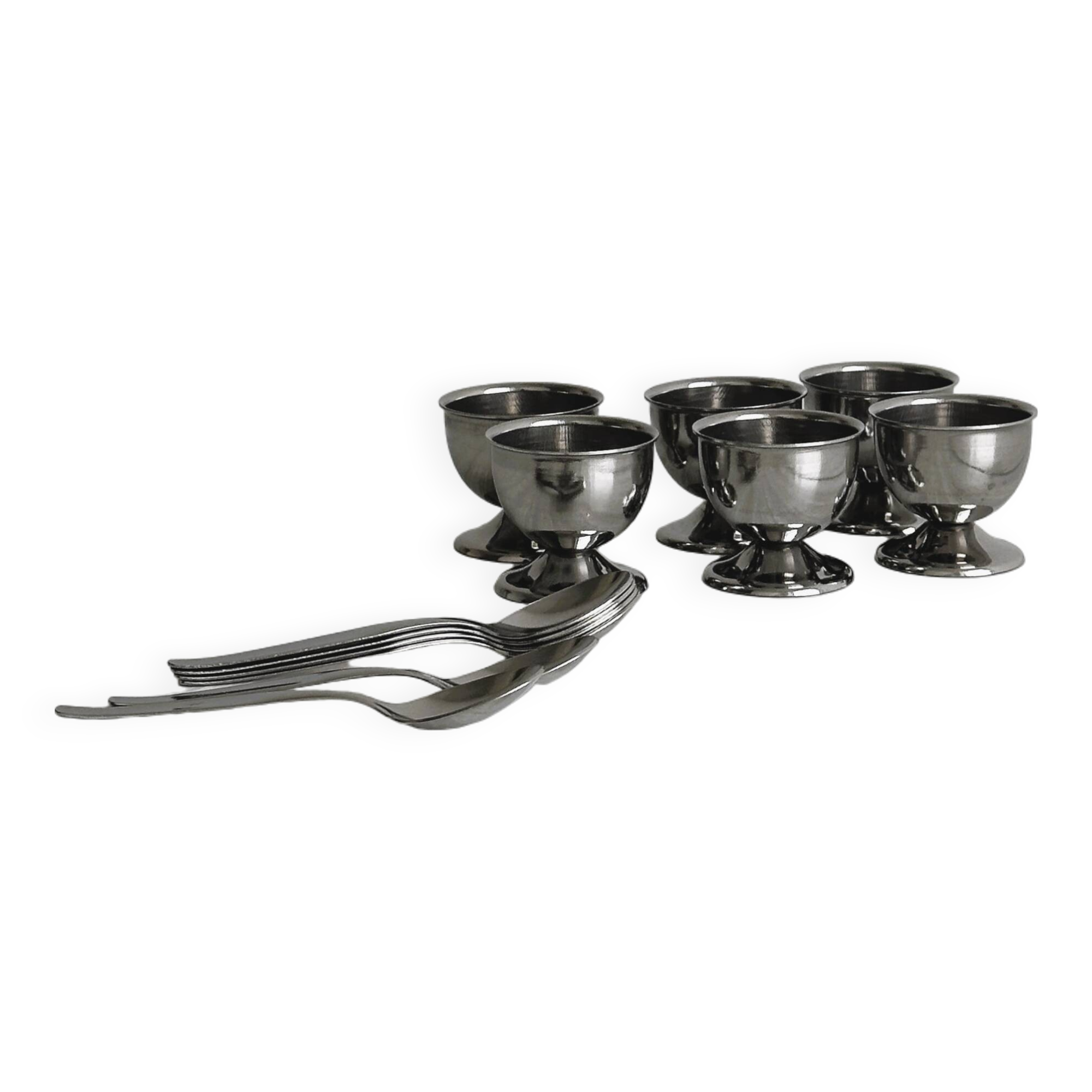6 silver-plated metal egg cups