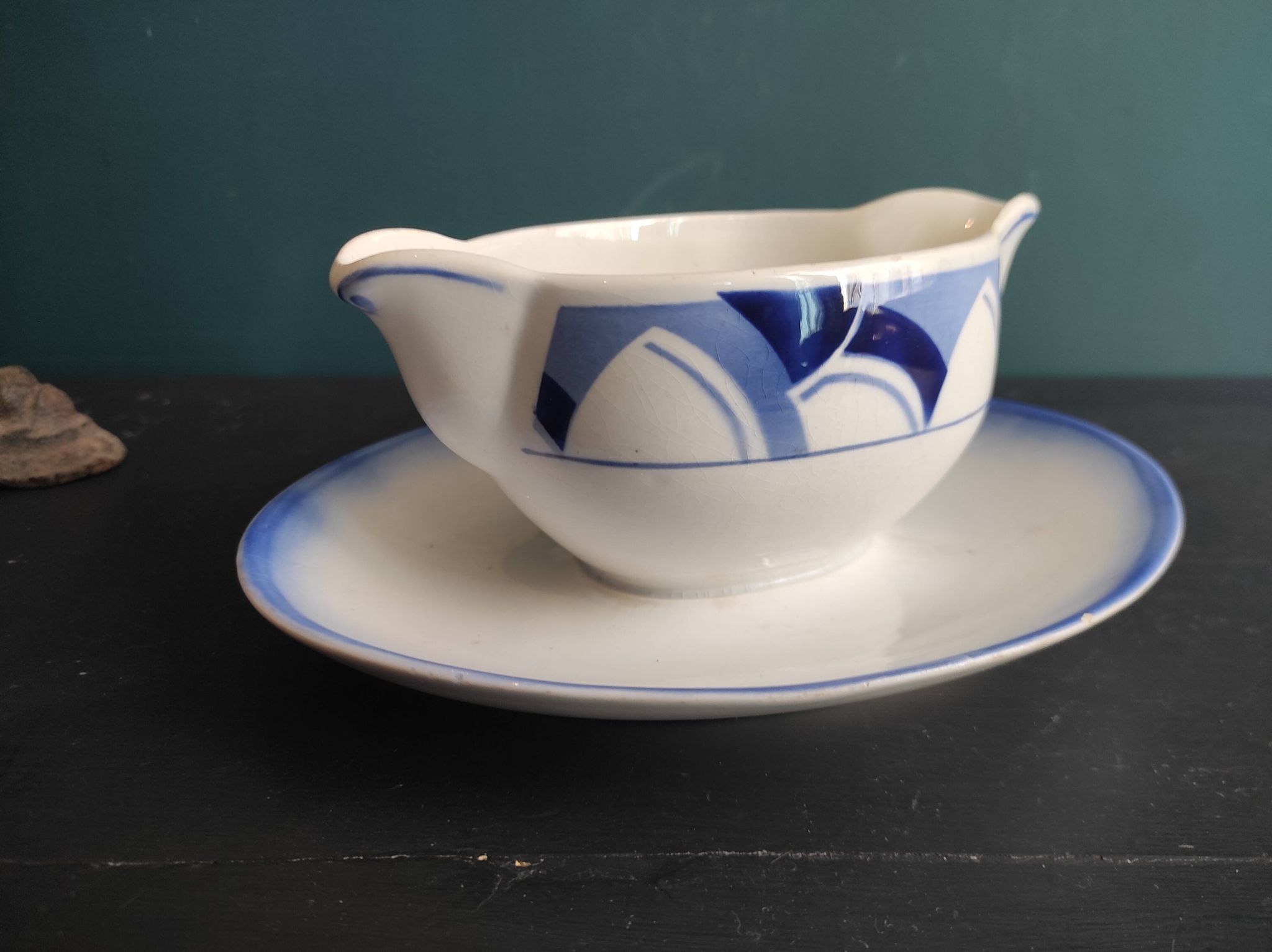 French vintage sauce boat, Digoin Sarreguemines
