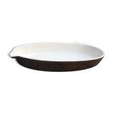 Terracotta dish with pouring edge