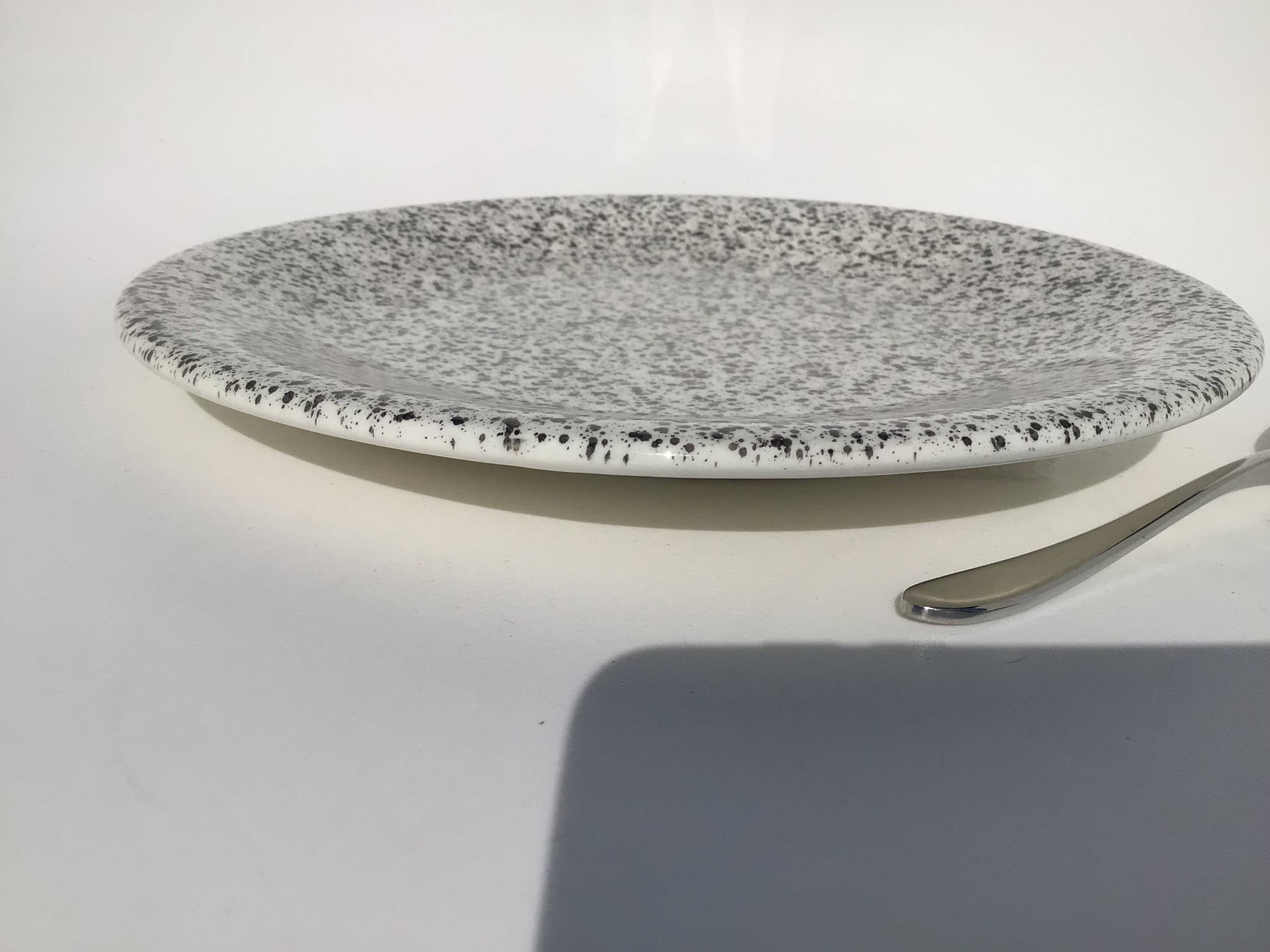 10 Grey-Black Speckled Dessert Plates
