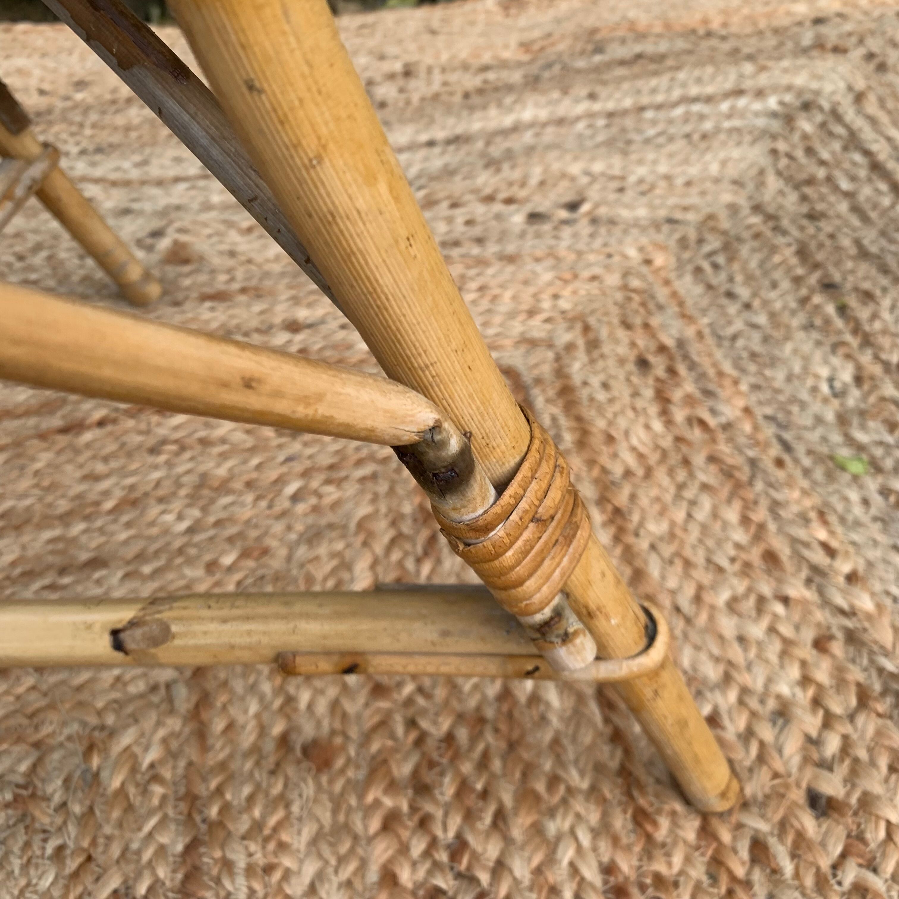 Rattan living room, set of 2 armchairs and a coffee table