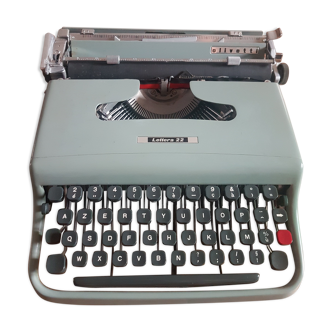 Olivetti Lettera22 Writing Machine