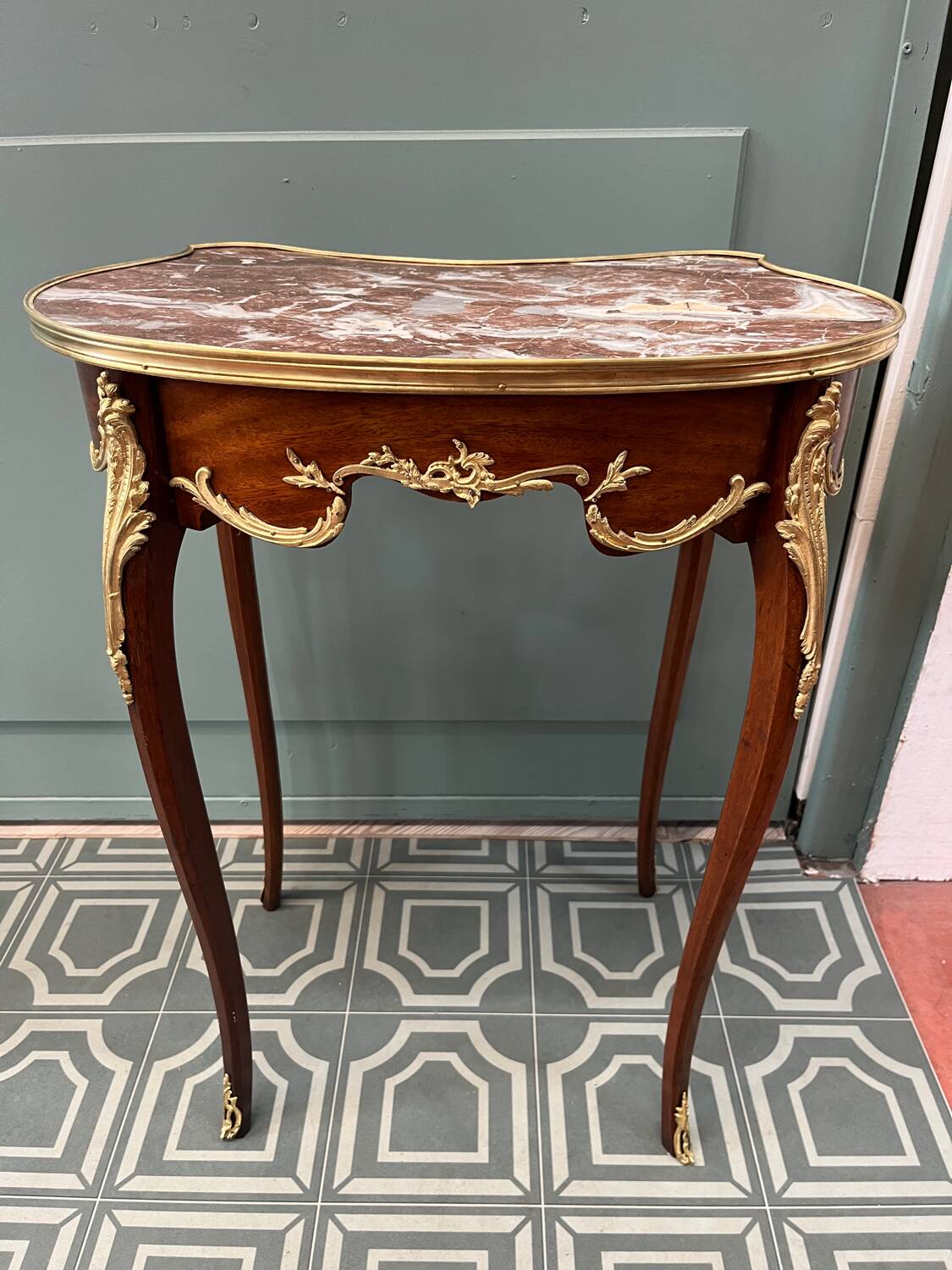 Table d'appoint Louis XV