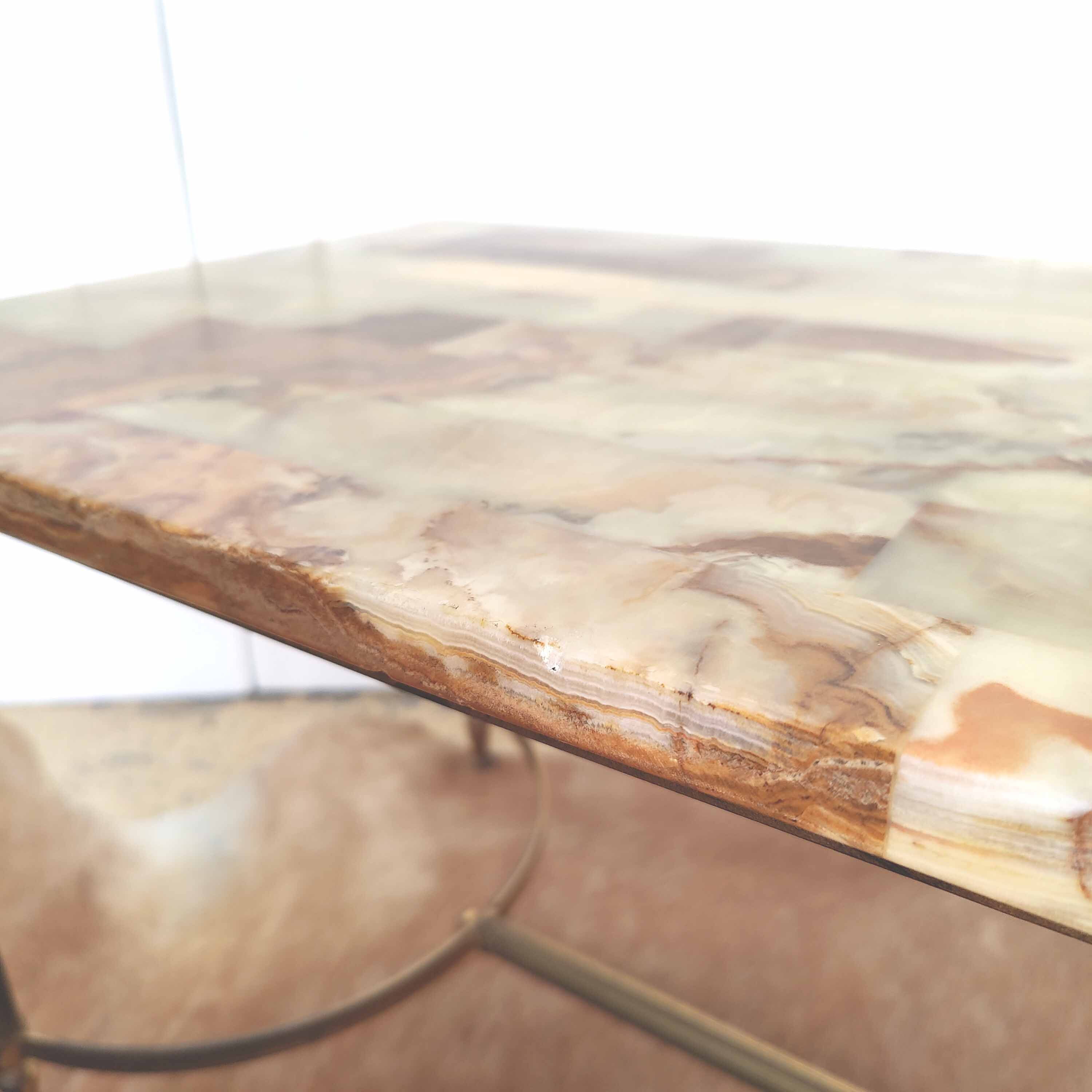 Coffee table marble onyx and gilded metal