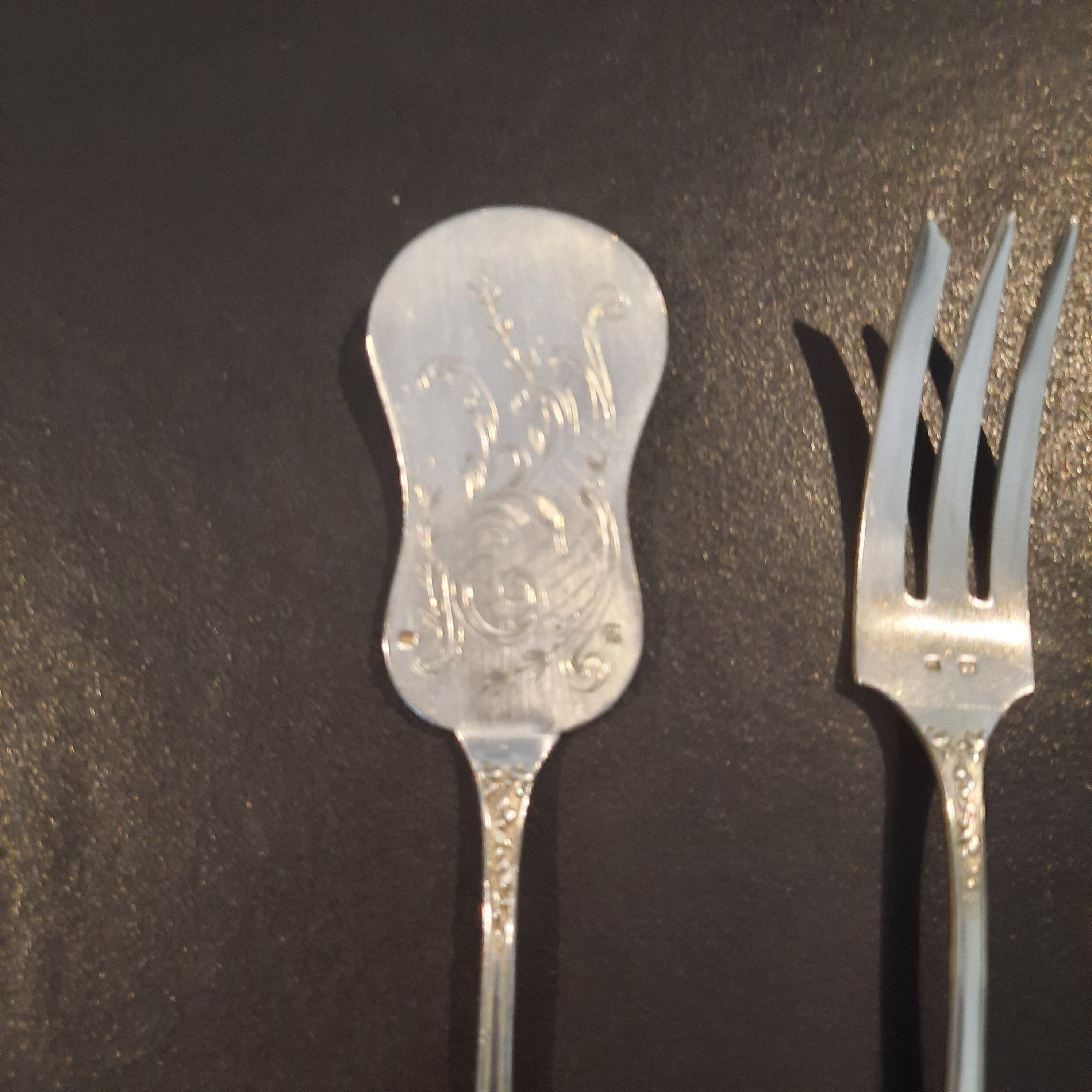Solid silver collector's cutlery