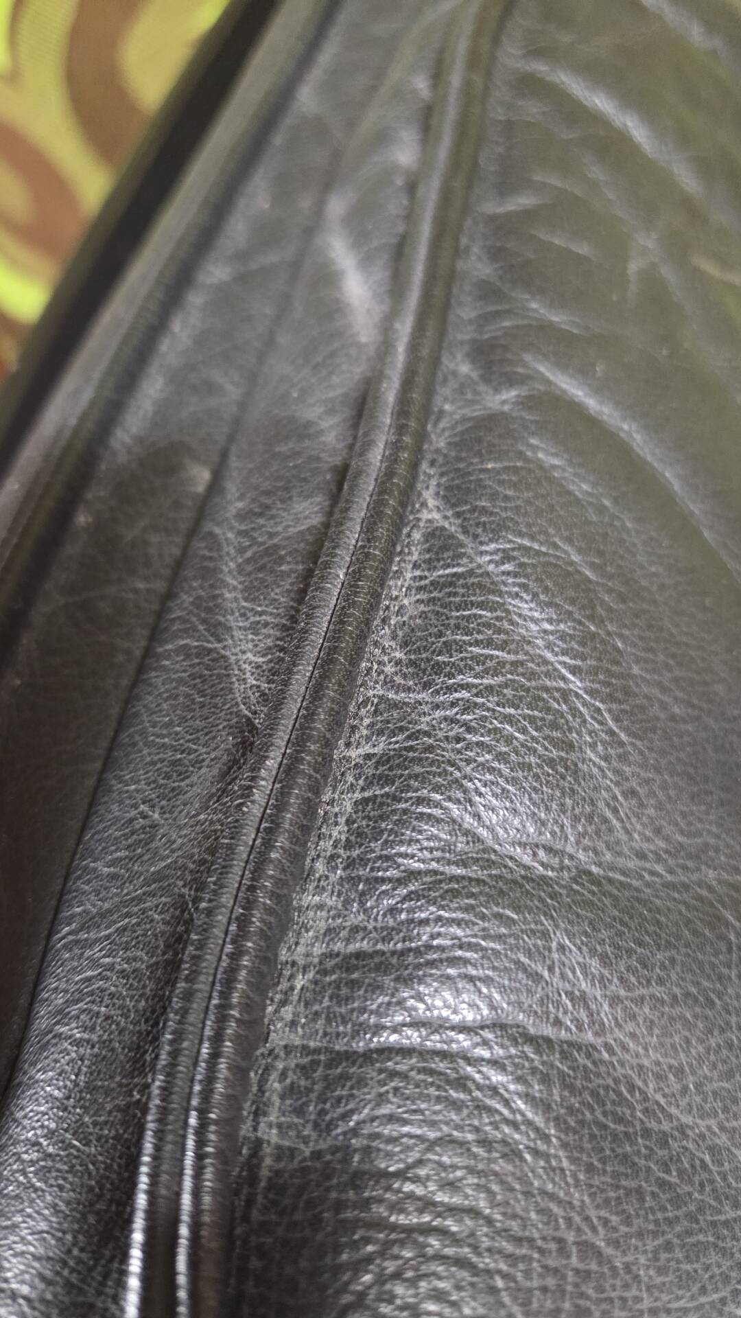 Fauteuil vintage IKEA années 1980 Cuir noir & ottoman