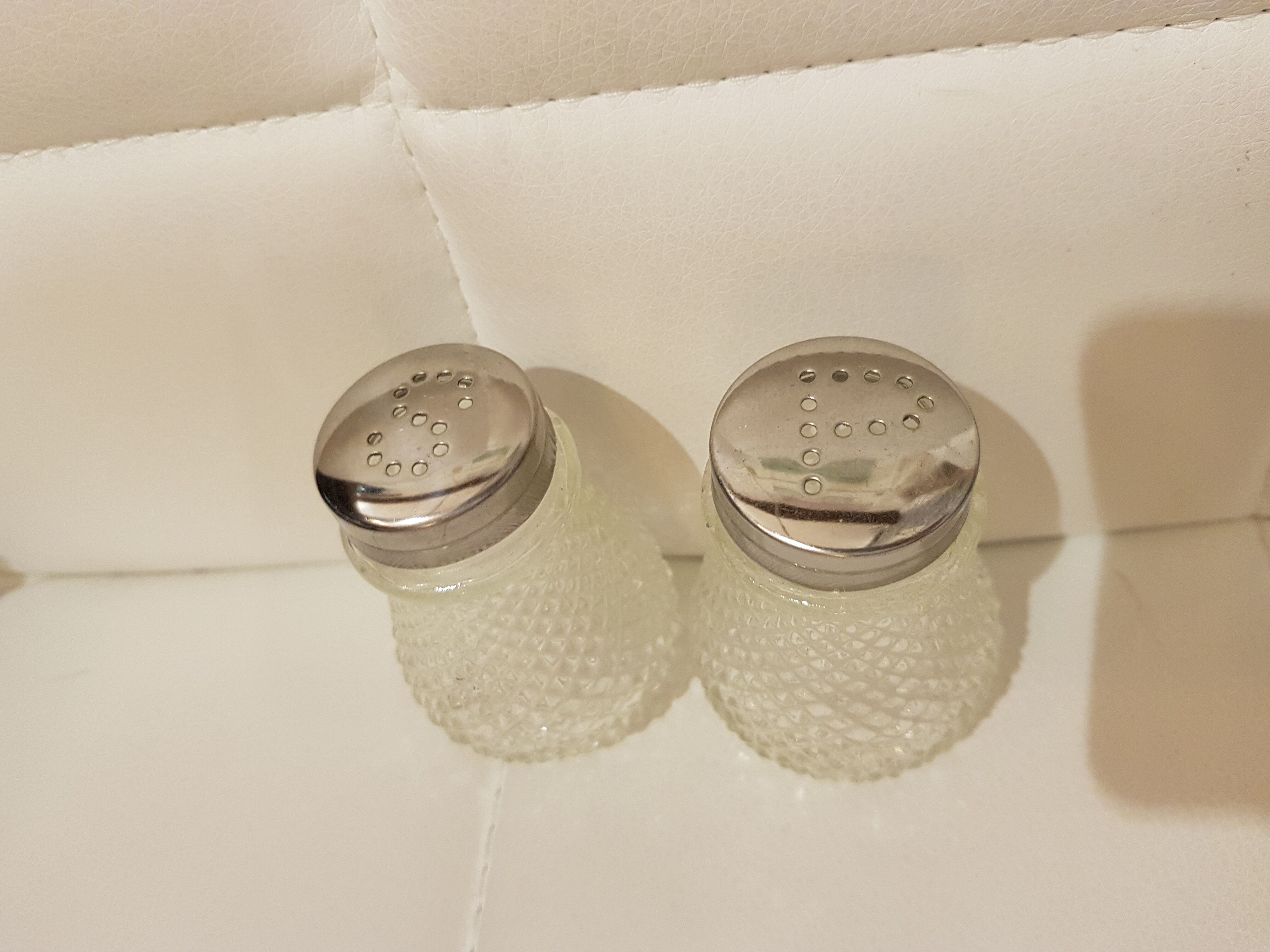 Vintage pepper salt shaker set