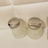 Vintage pepper salt shaker set