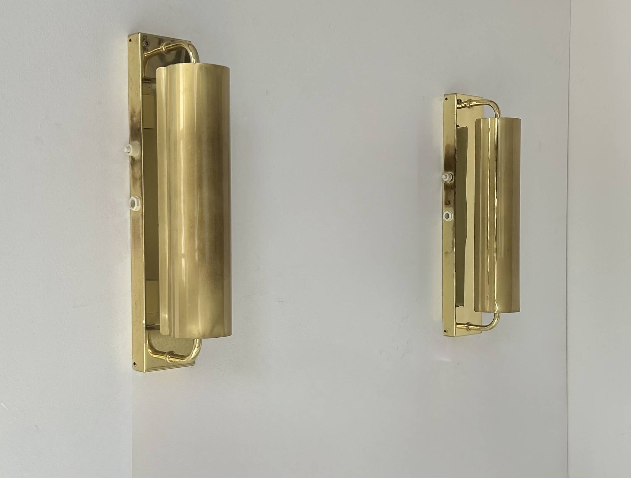 Paire d'appliques vintage orientable, laiton, Suède 1970