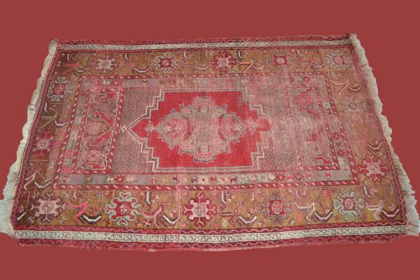 Tapis Kiz Bergama Ancien, Anatolie,105 cm x 162 cm, Laine sur Laine, Fin XIXème, Début XXème