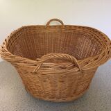 Wicker laundry basket