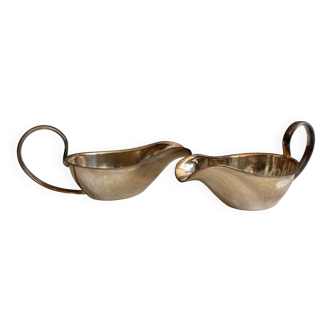 Set of two silver metal saucepans